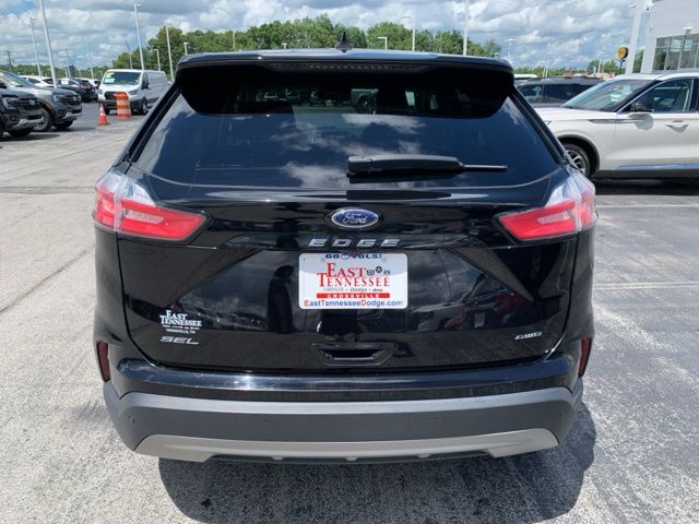 2022 Ford Edge SEL photo 6