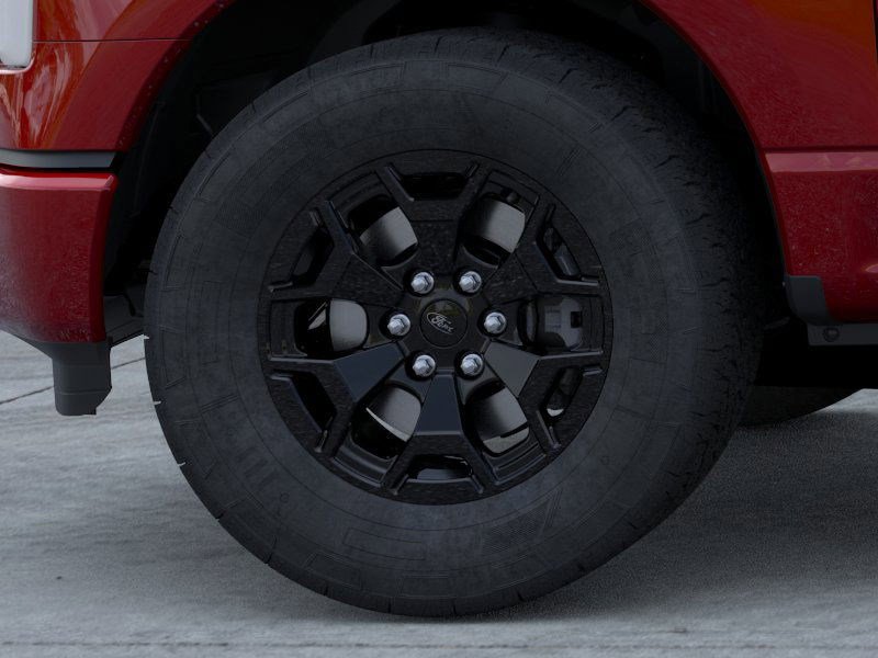 2025 Ford F-150 Lightning XLT photo 4