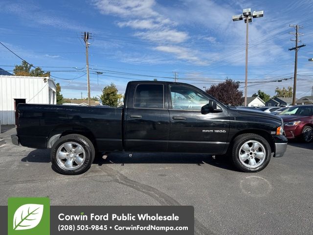 2003 Dodge Ram SLT photo 3