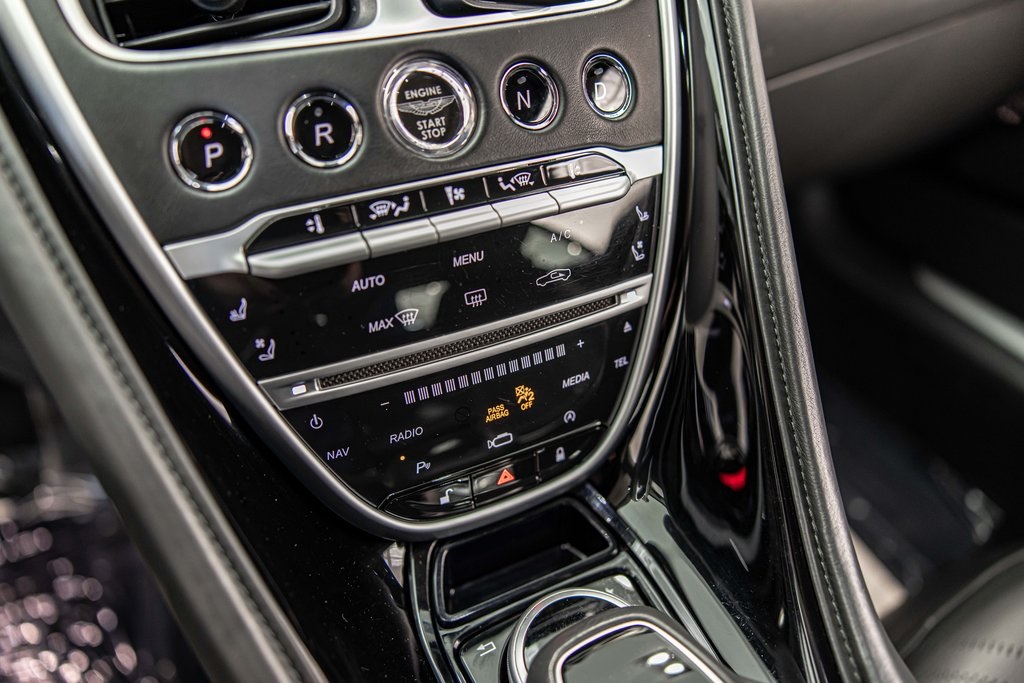 2020 ASTON MARTIN DB11 - Image 26