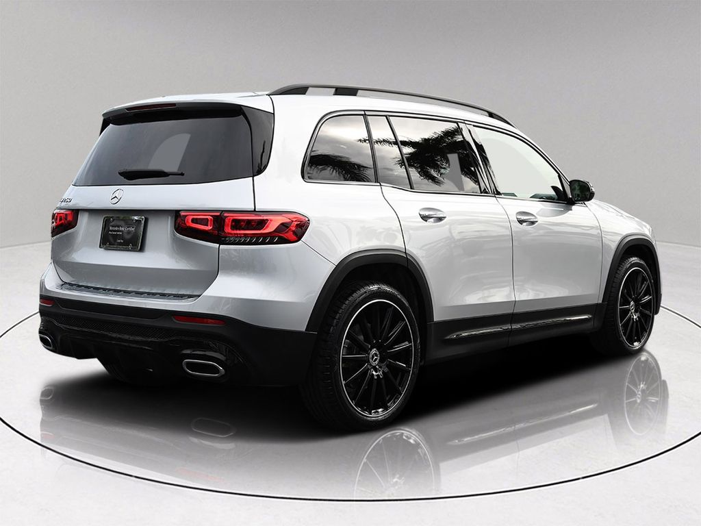 2023 Mercedes Benz GLB 250 photo 4