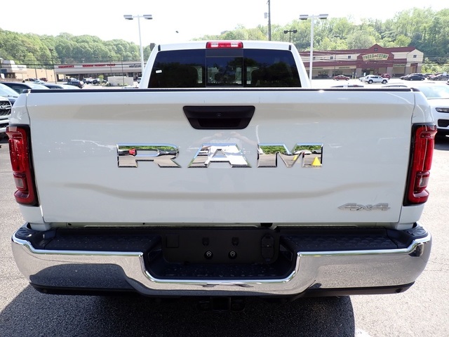 2025 Ram 2500 Tradesman photo 4