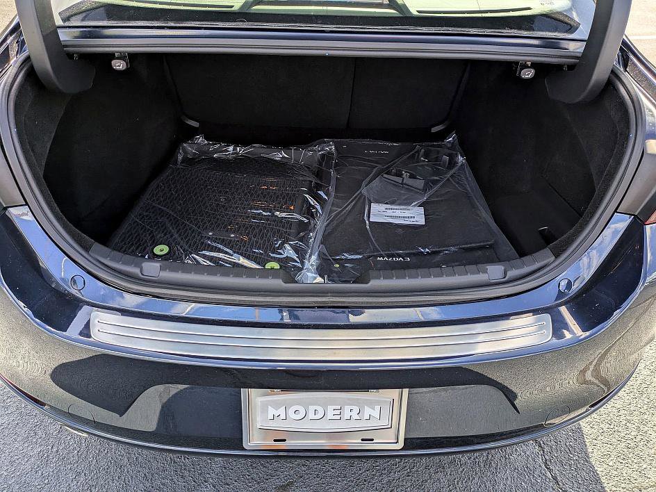 2025 Mazda Mazda3 2.5 s Preferred photo 28
