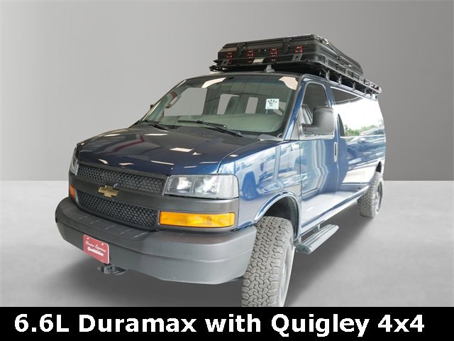 2016 Chevrolet Express Passenger 3500 LT photo 4