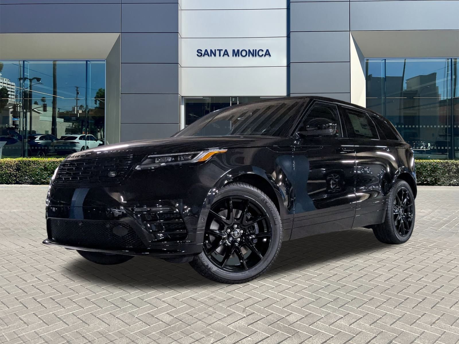 2026 Land Rover Range Rover Velar Dynamic SE's photo