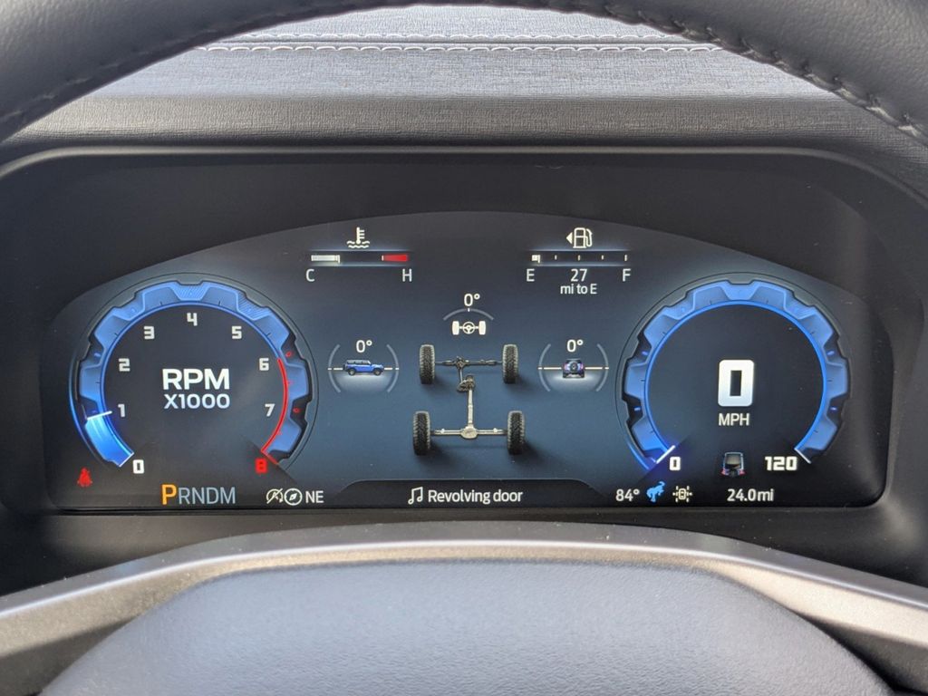2025 Ford Bronco Outer Banks photo 28