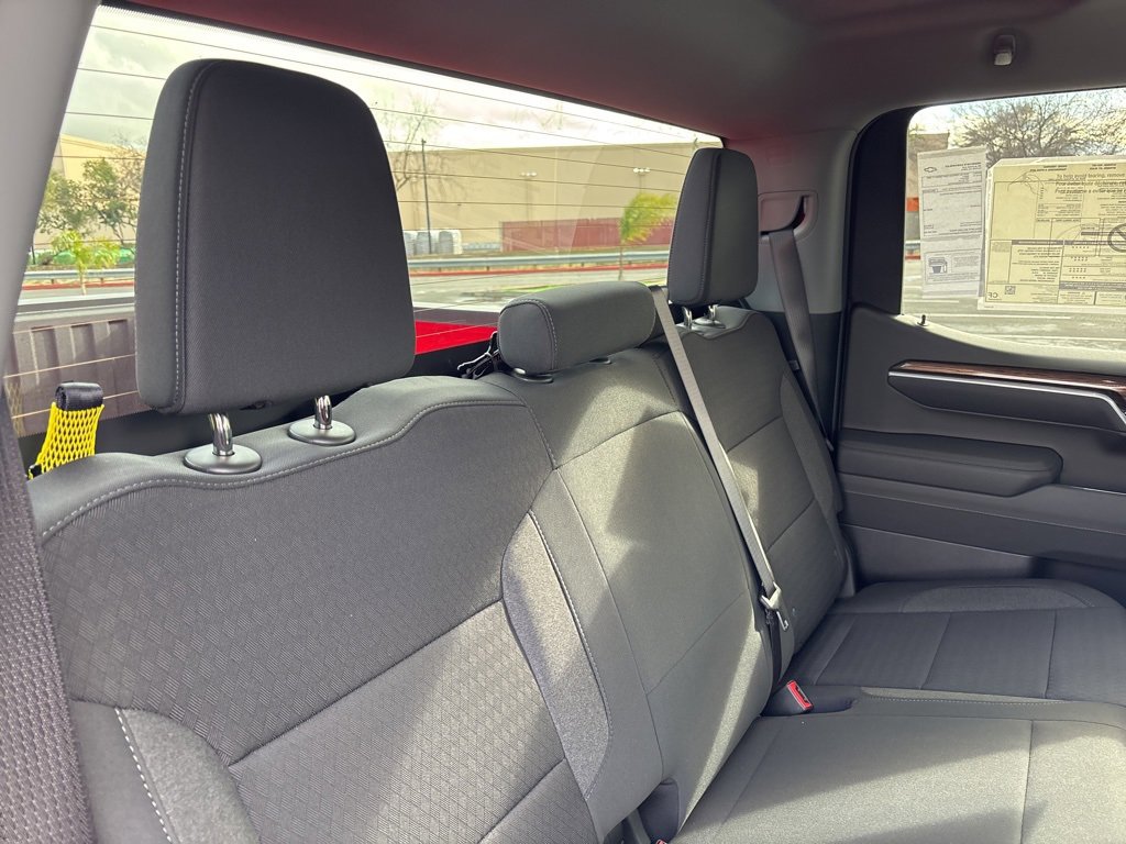 2025 Chevrolet Silverado 1500 LT photo 21