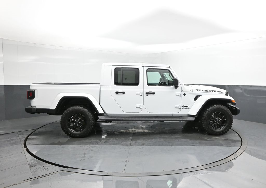 2025 Jeep Gladiator Sport photo 21