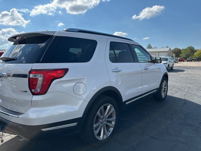 2019 Ford Explorer Limited photo 4