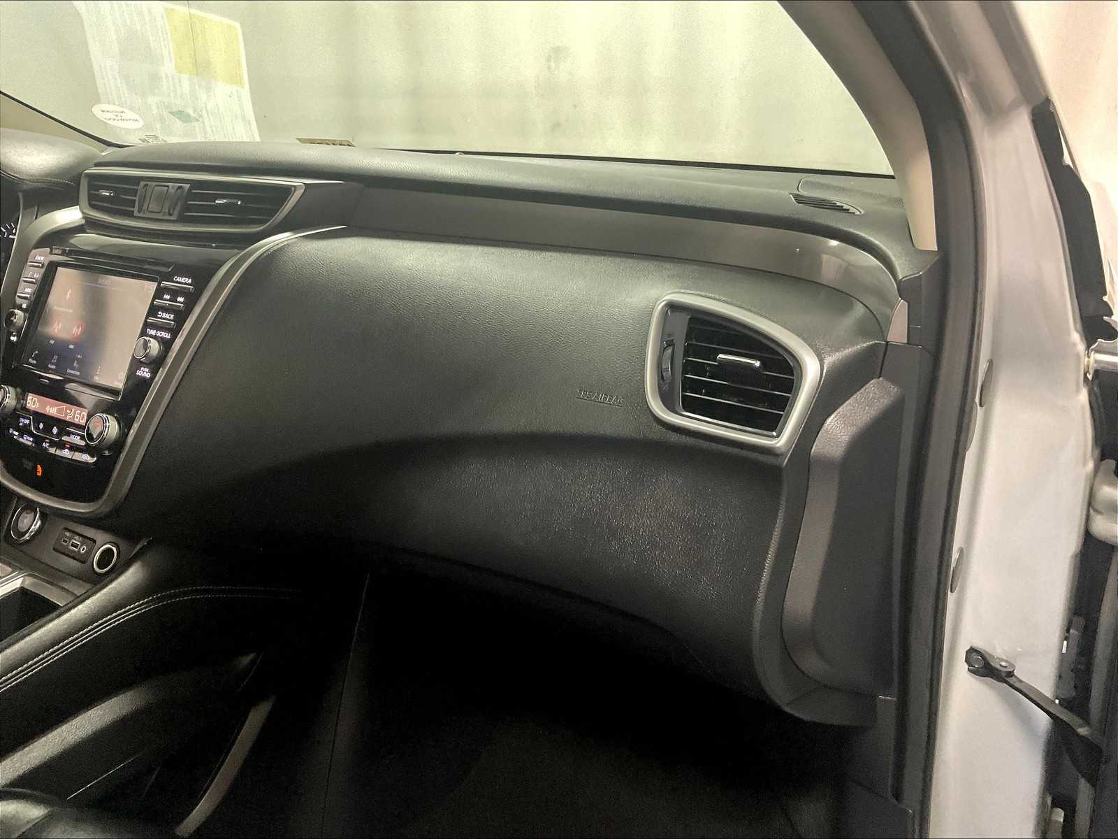 2023 Nissan Murano SV photo 13