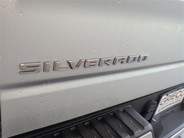 2021 Chevrolet Silverado 1500 Custom photo 10