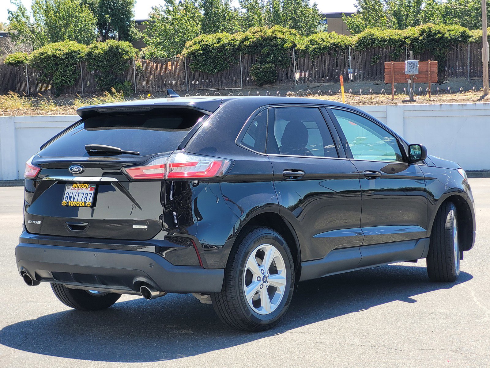 2019 Ford Edge SE photo 4