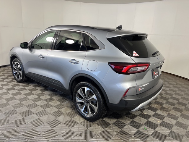 2024 Ford Escape Platinum photo 5