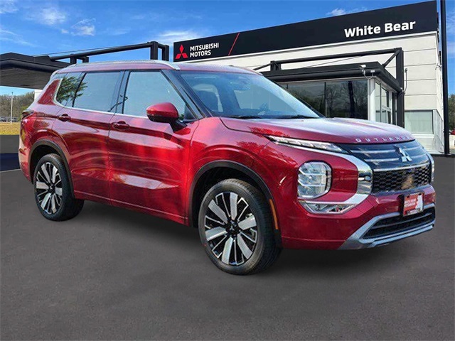 2025 Mitsubishi Outlander SEL's photo