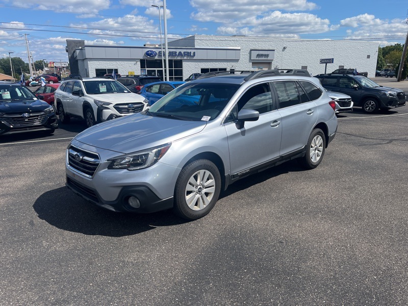 2018 Subaru Outback 2.5i Premium photo 4