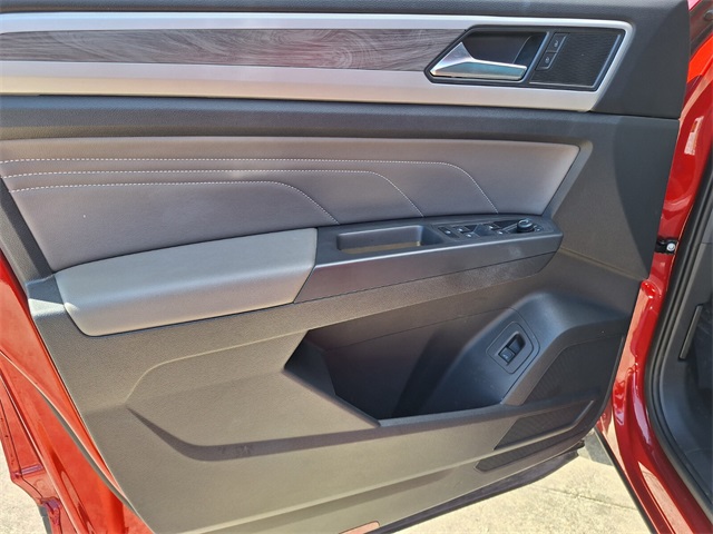 2023 Volkswagen Atlas Cross Sport SE Technology photo 24