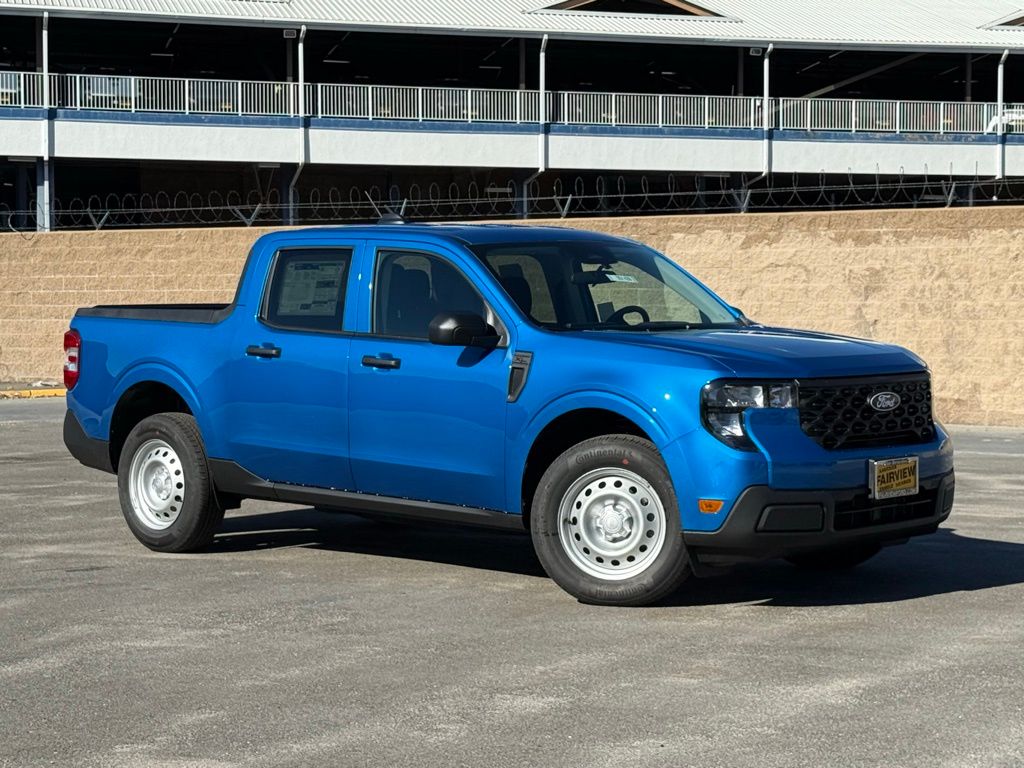 2025 Ford Maverick XL's photo