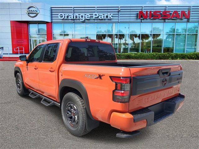 2025 Nissan Frontier Crew Cab PRO-X photo 3