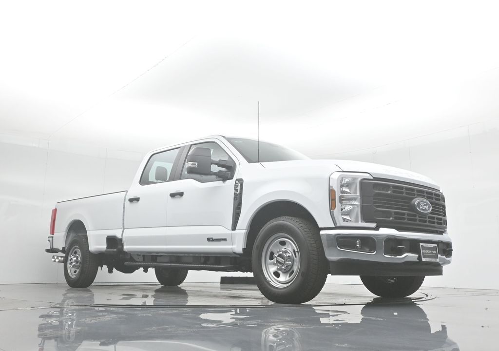 2025 Ford F-350 Super Duty XL