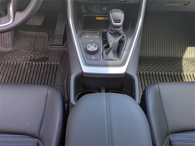 2025 Toyota RAV4 Hybrid XSE photo 20