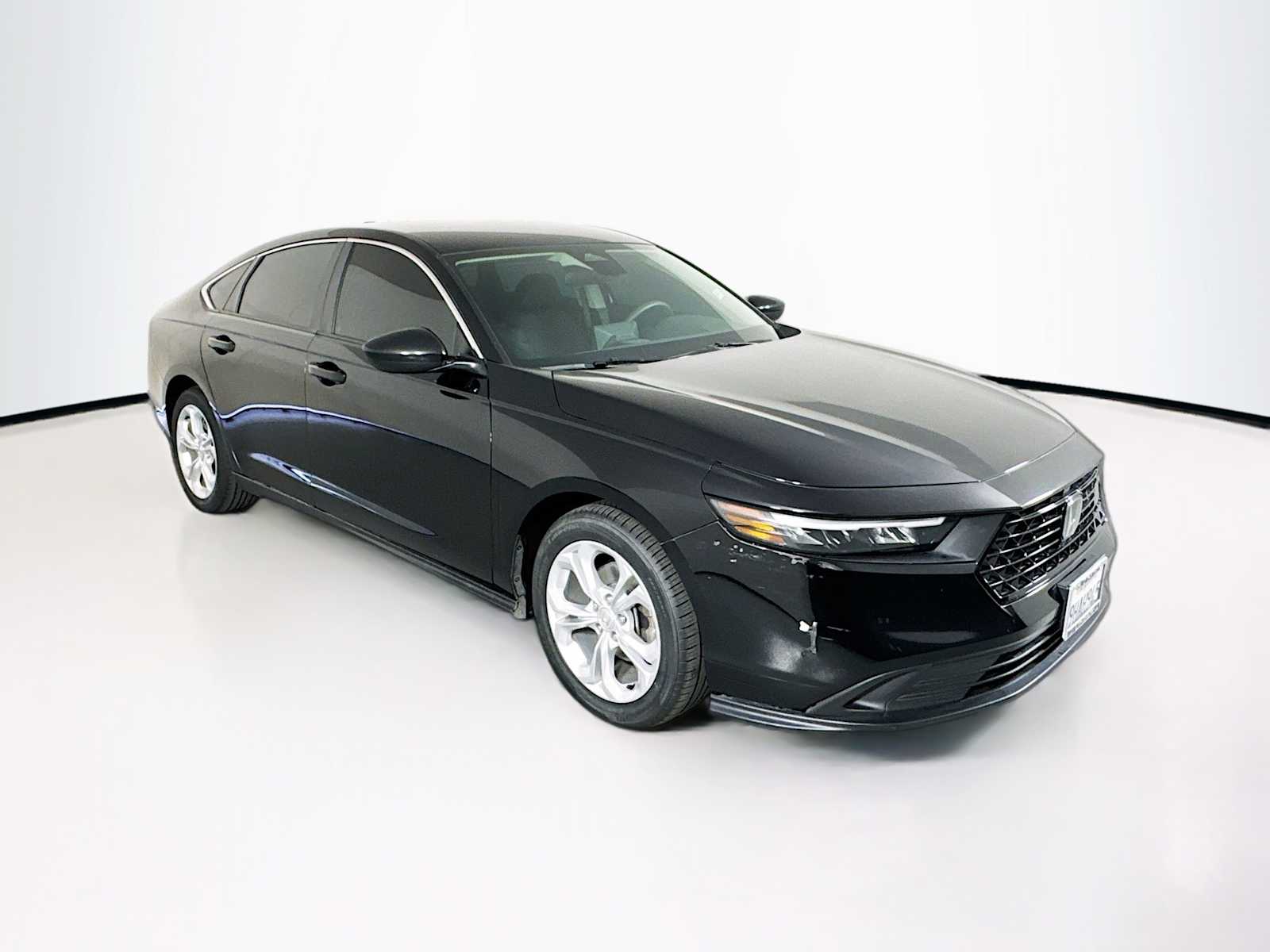 2023 Honda Accord LX's photo