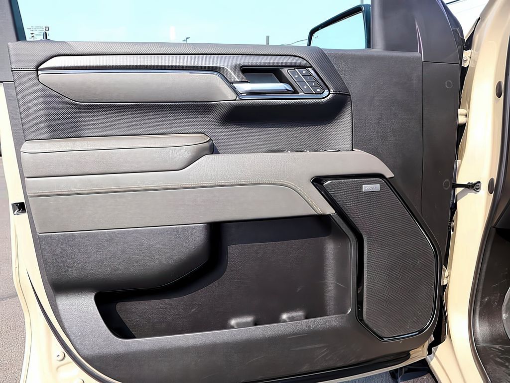 2022 Chevrolet Silverado 1500 ZR2 photo 4