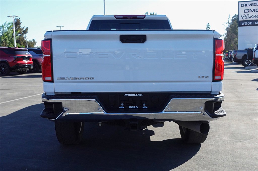 2024 Chevrolet Silverado 3500HD LTZ photo 10