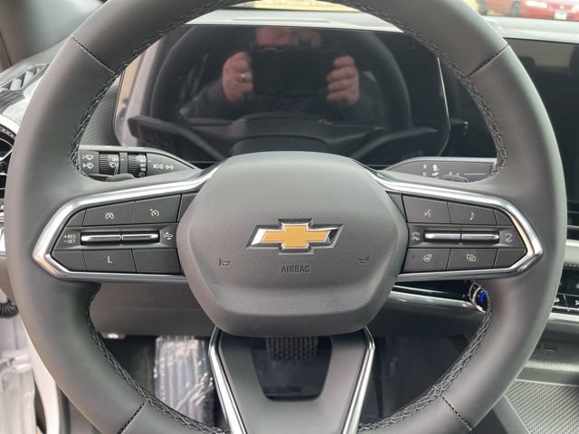 2025 Chevrolet Equinox LT photo 12