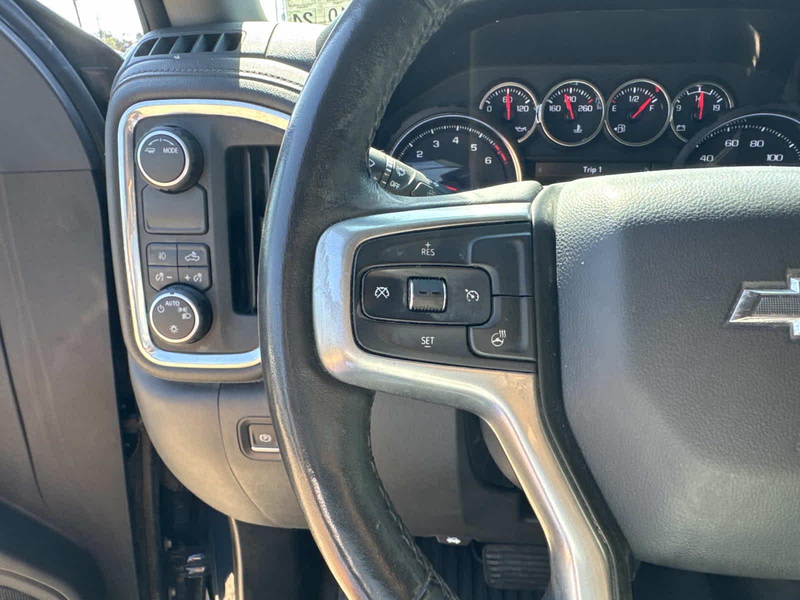 2021 Chevrolet Silverado RST photo 39