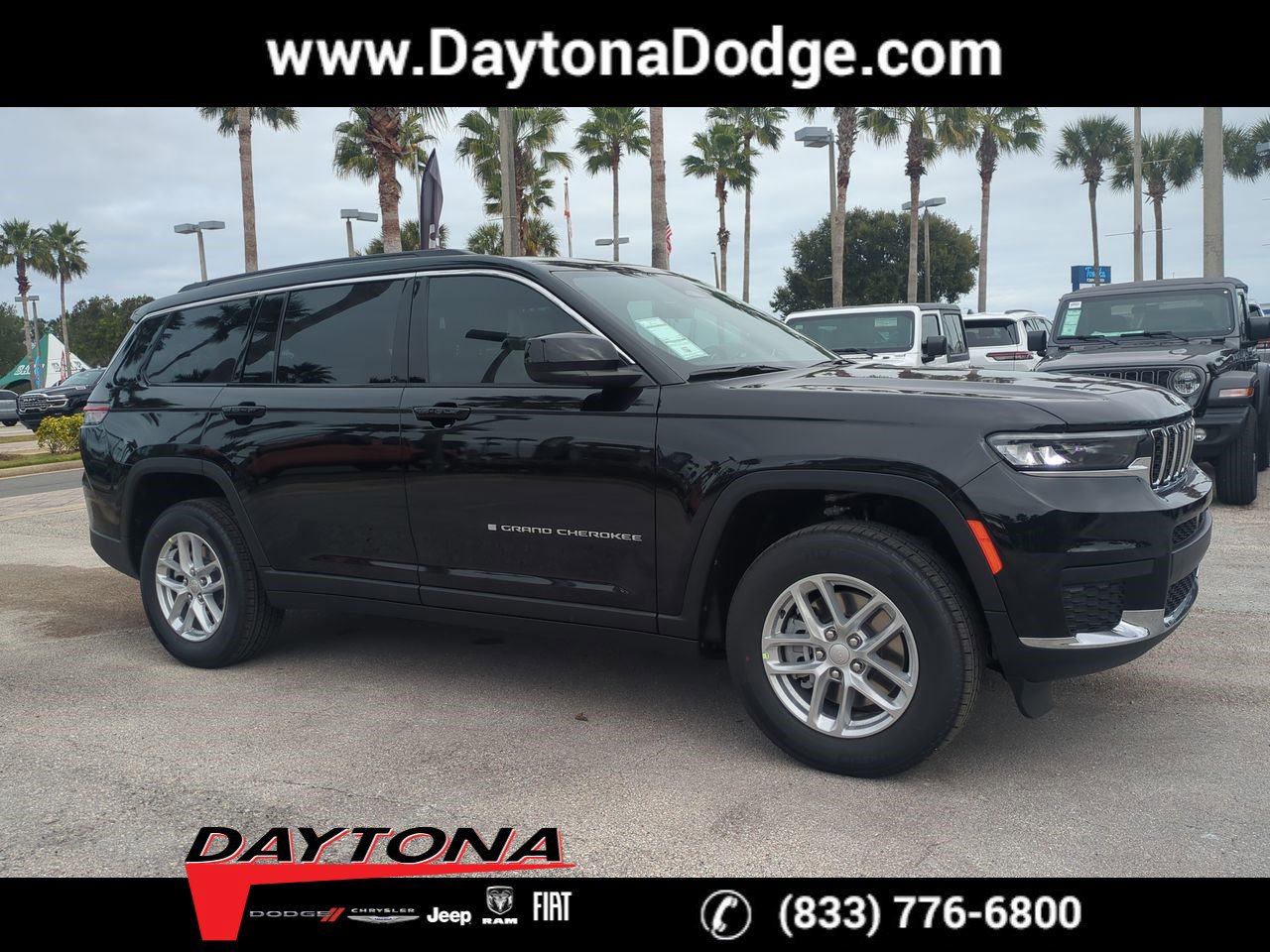 2025 Jeep Grand Cherokee L Laredo's photo