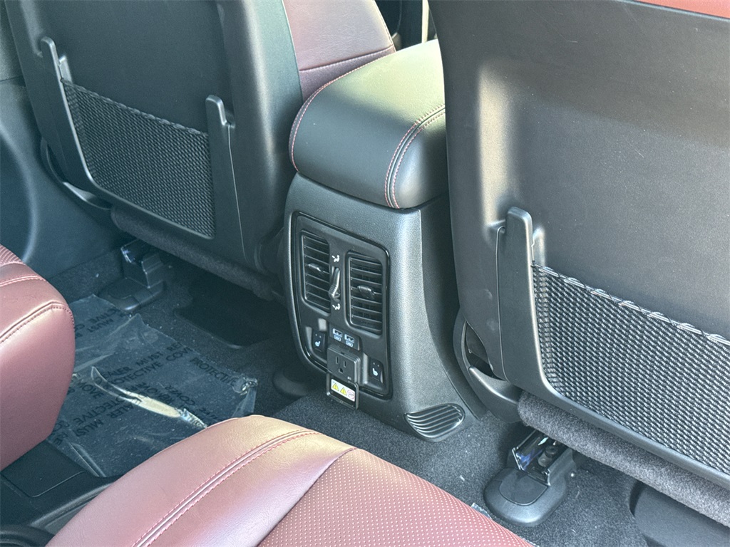 2025 Dodge Durango R/T Plus photo 19