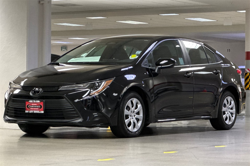 2024 Toyota Corolla LE photo 8