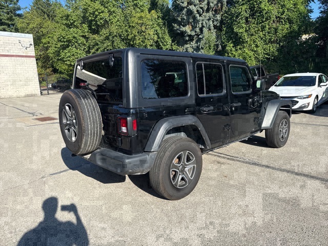 2022 Jeep Wrangler Unlimited Sport S photo 2