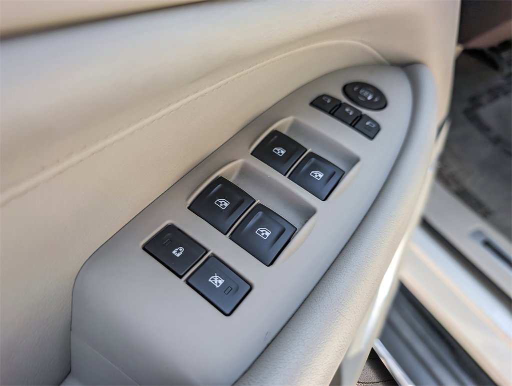 2015 Cadillac Escalade Luxury photo 11