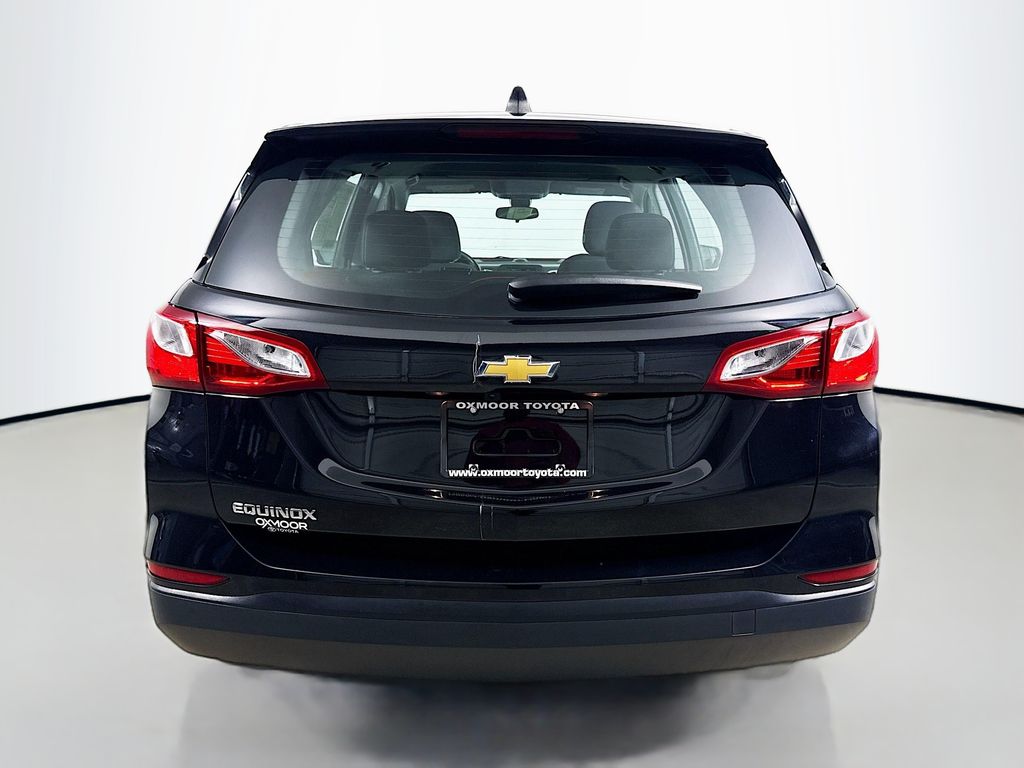 2021 Chevrolet Equinox LS photo 4