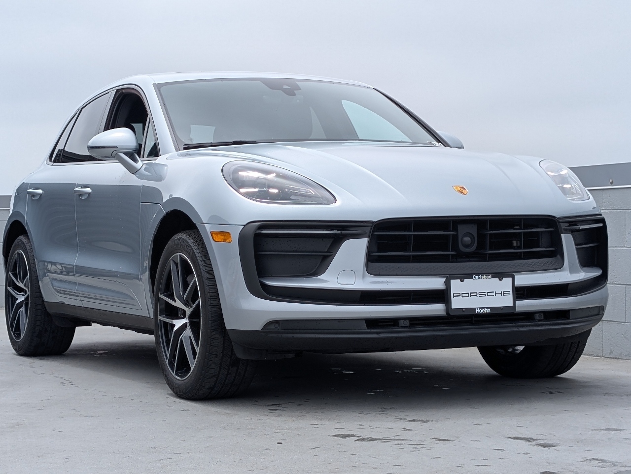 2023 Porsche Macan T photo 25