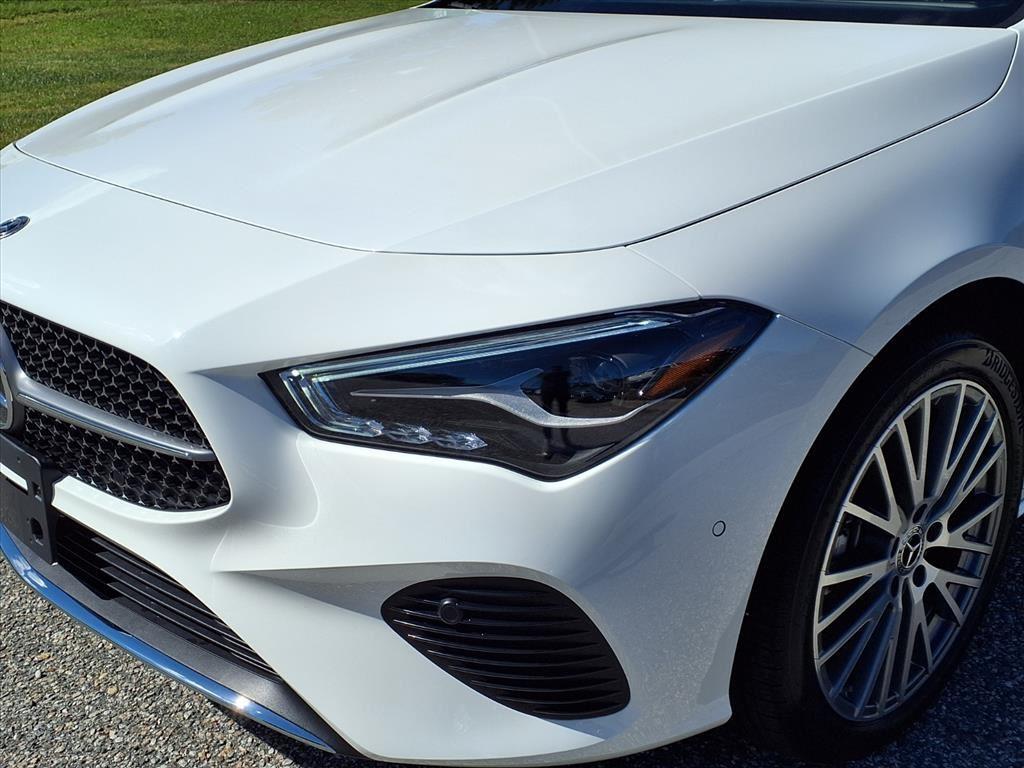 2025 Mercedes Benz CLA 250 photo 4