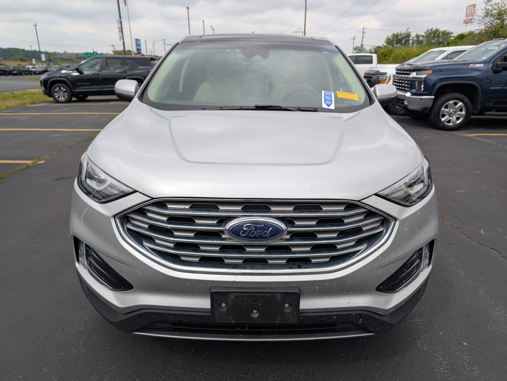 2019 Ford Edge SEL photo 2