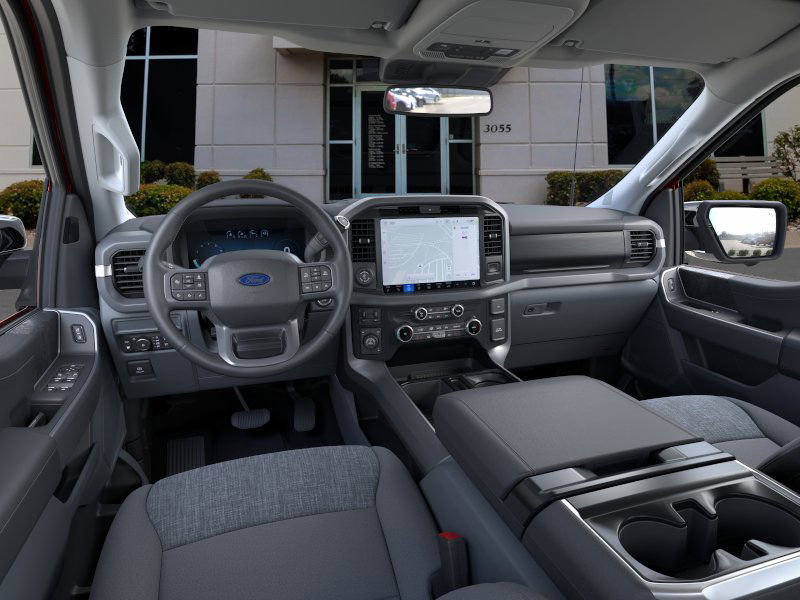 2025 Ford F-150 XLT photo 9