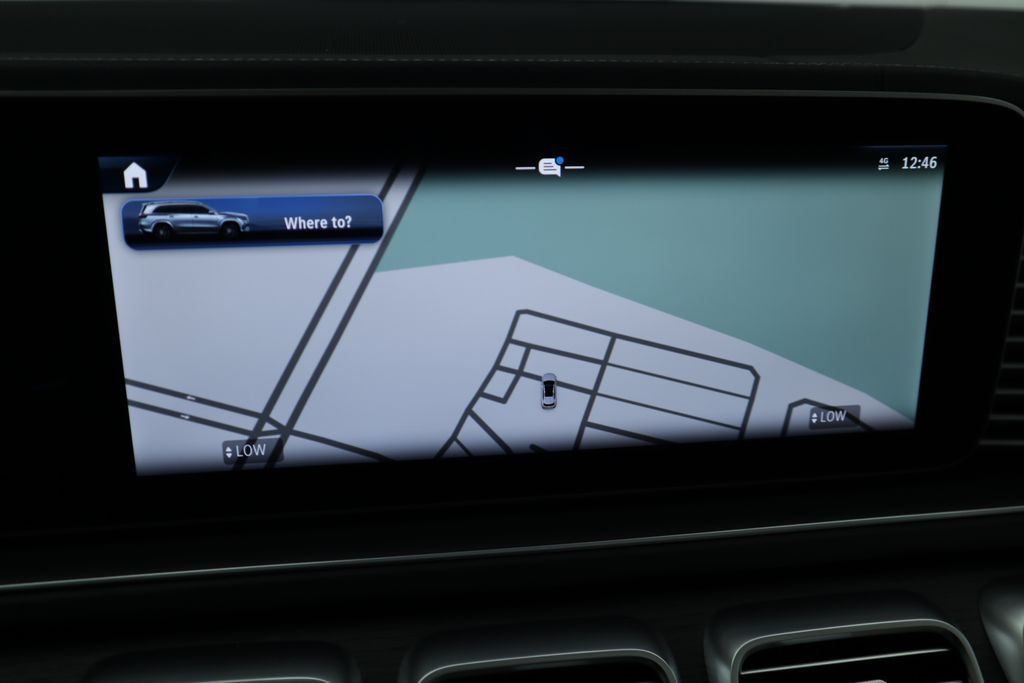 2025 Mercedes Benz GLS 450 4MATIC photo 13