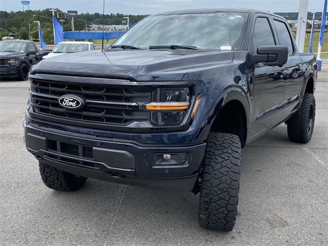 2025 Ford F-150 XLT photo 4