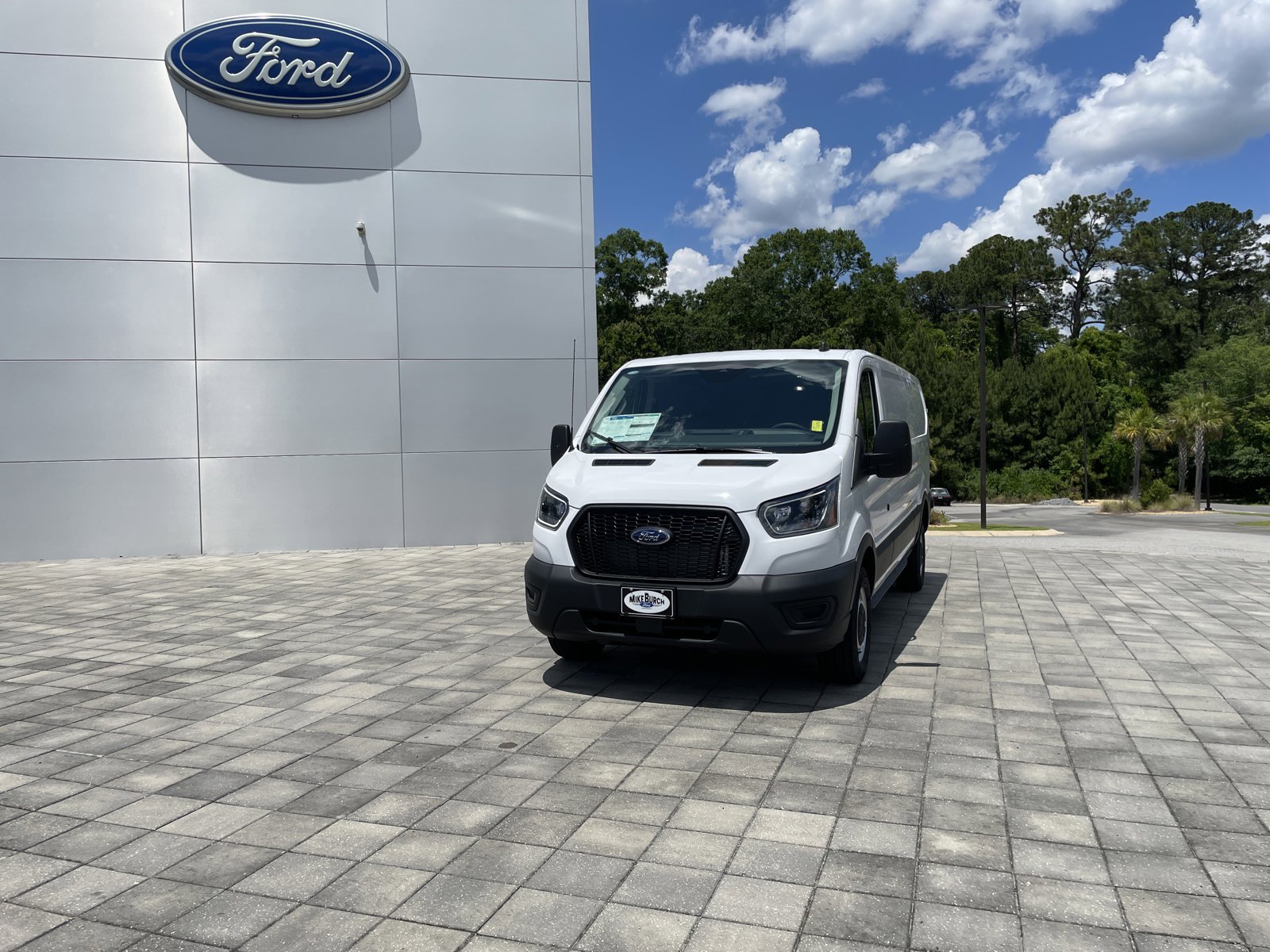2024 Ford Transit Cargo Van photo 2