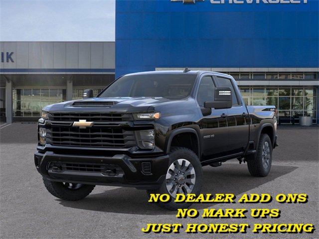 2025 Chevrolet Silverado 2500HD Custom photo 4