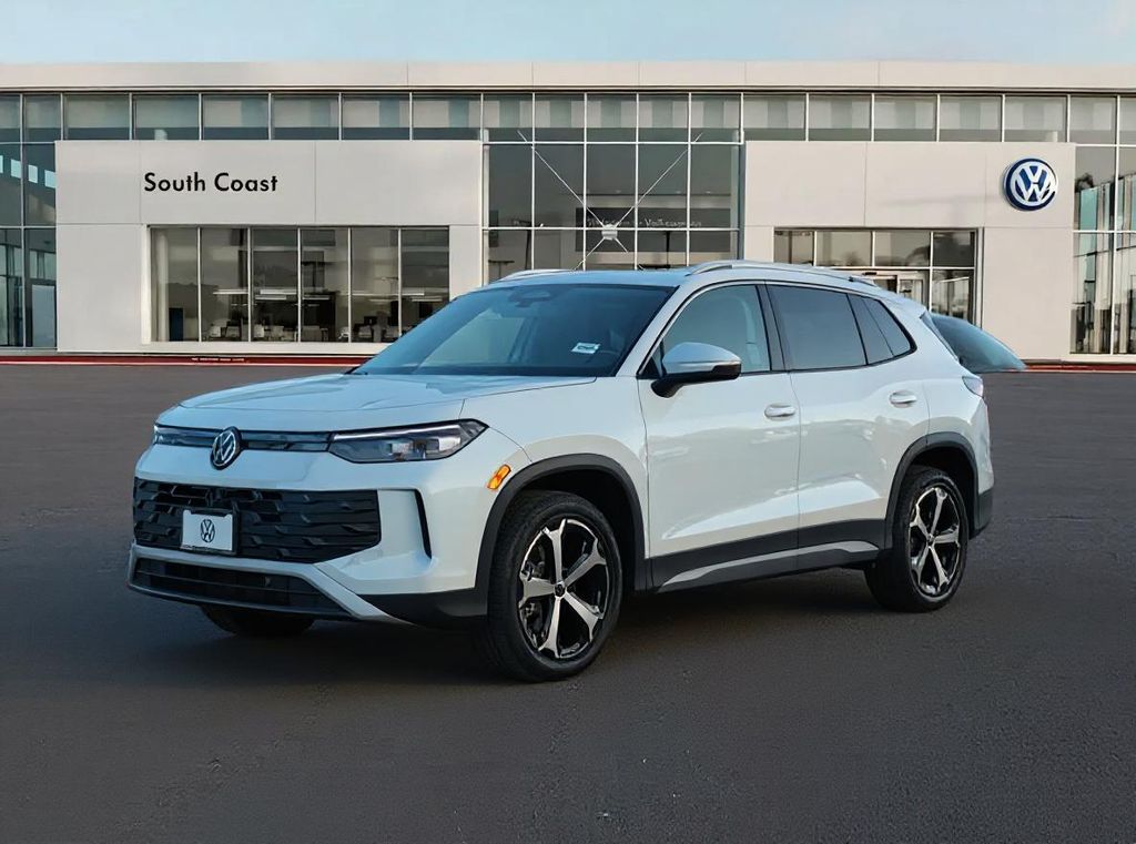 2026 Volkswagen Tiguan SE's photo