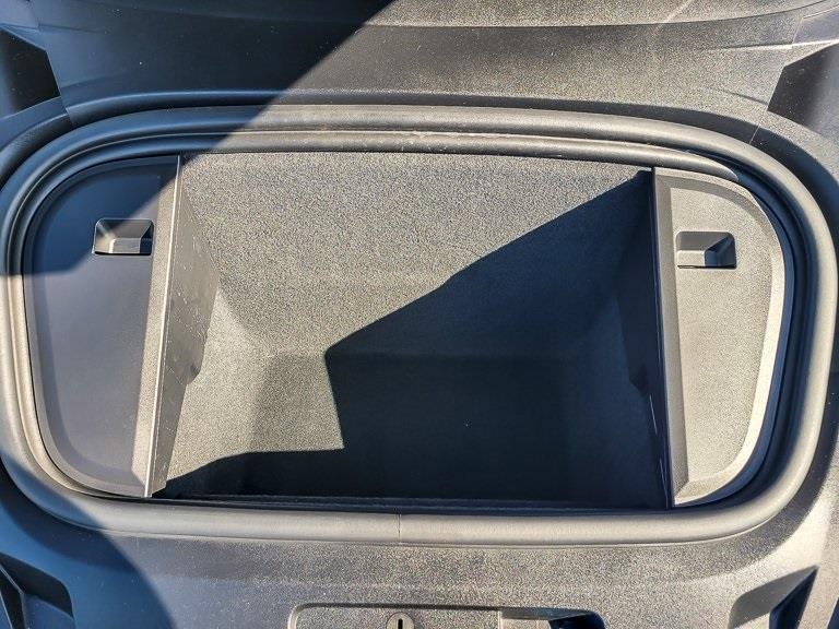 2022 PORSCHE TAYCAN - Image 23