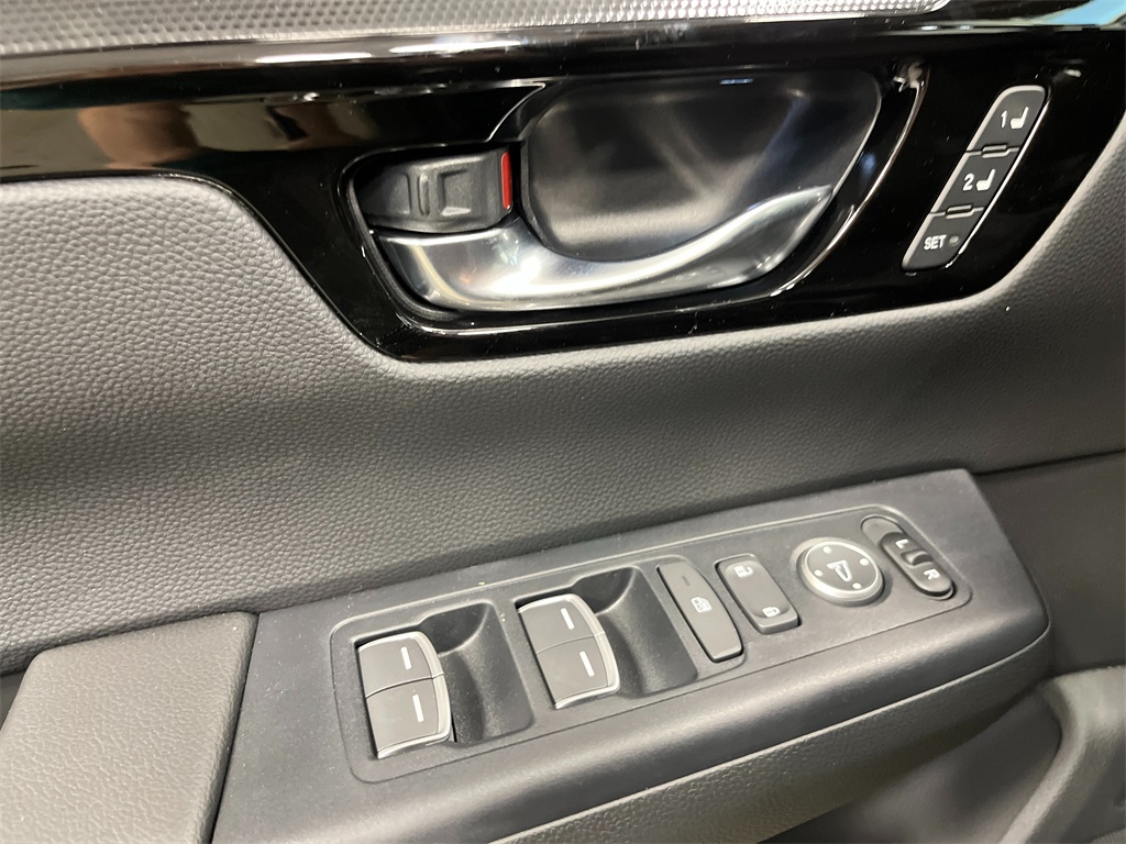 2026 Honda CR-V Hybrid Sport Touring photo 14