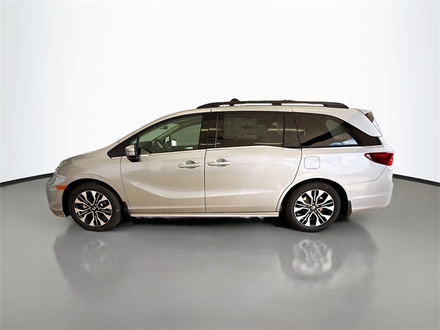 2026 Honda Odyssey Elite photo 3