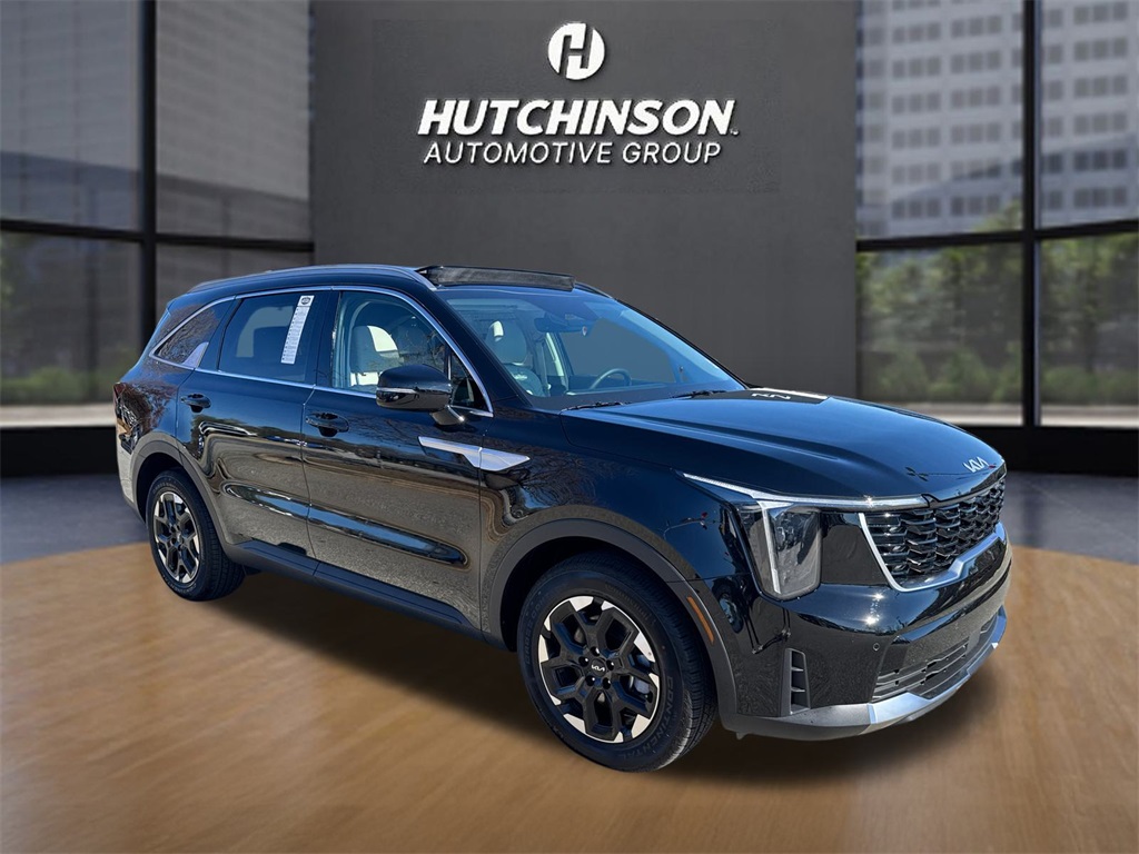 2025 Kia Sorento S's photo