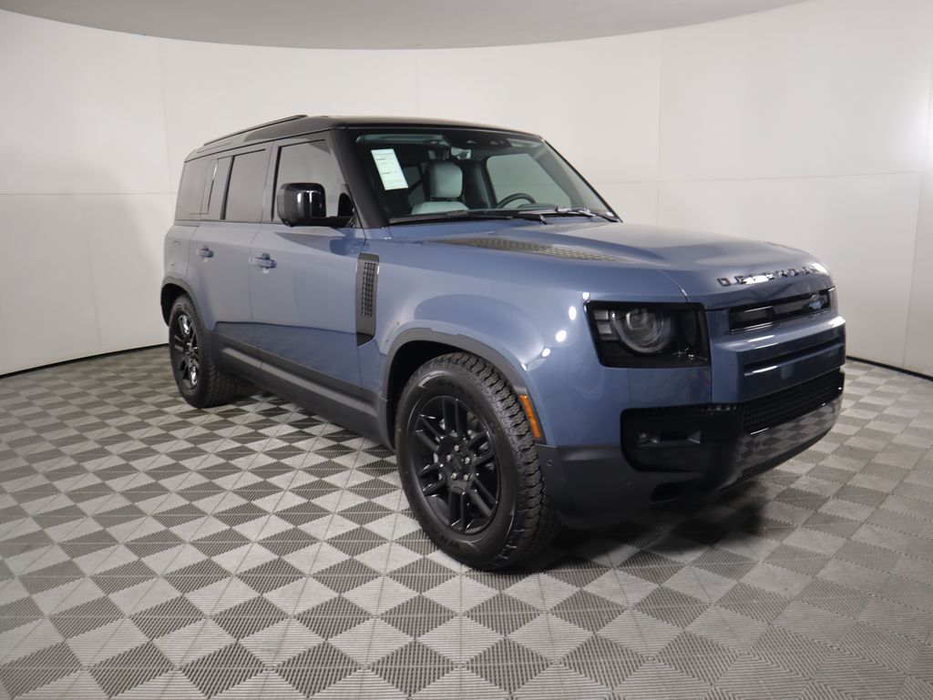 2026 Land Rover Defender 110 S photo 2