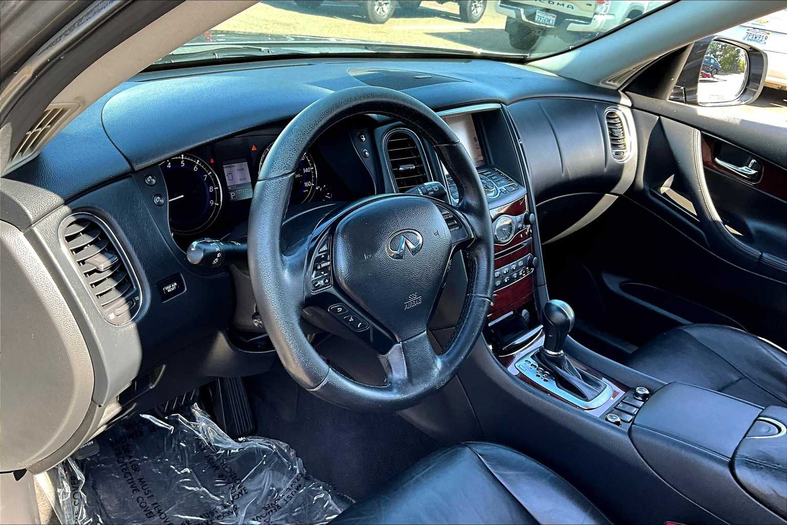 2016 Infiniti QX50 photo 16